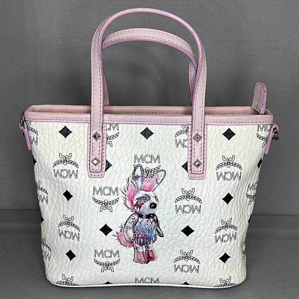 MCM Rabbit Top Zip Shopper in Visetos
